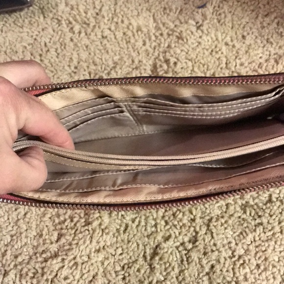 Coach - Picture 3 of 4